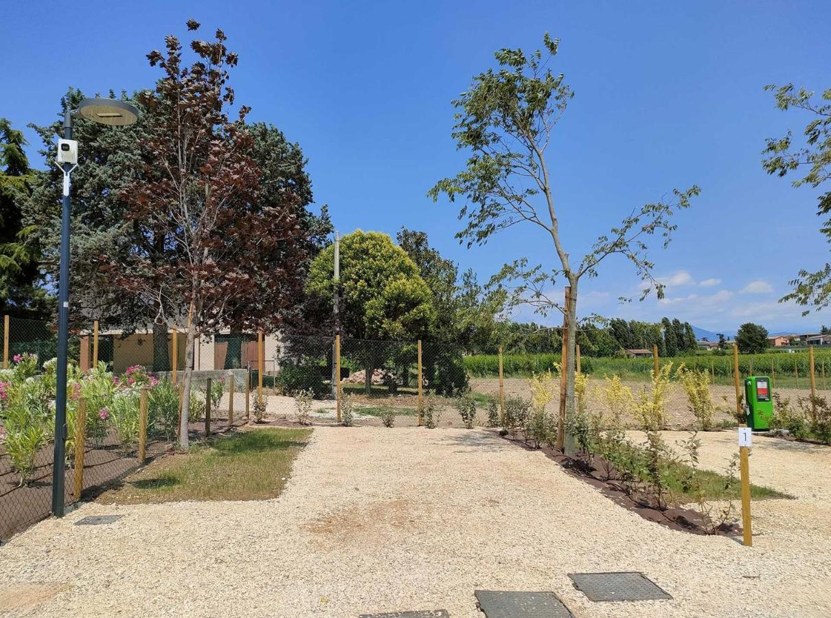 Garda Di Vino Agricamping & Wine Shop Lazise Ronchi  ภายนอก รูปภาพ